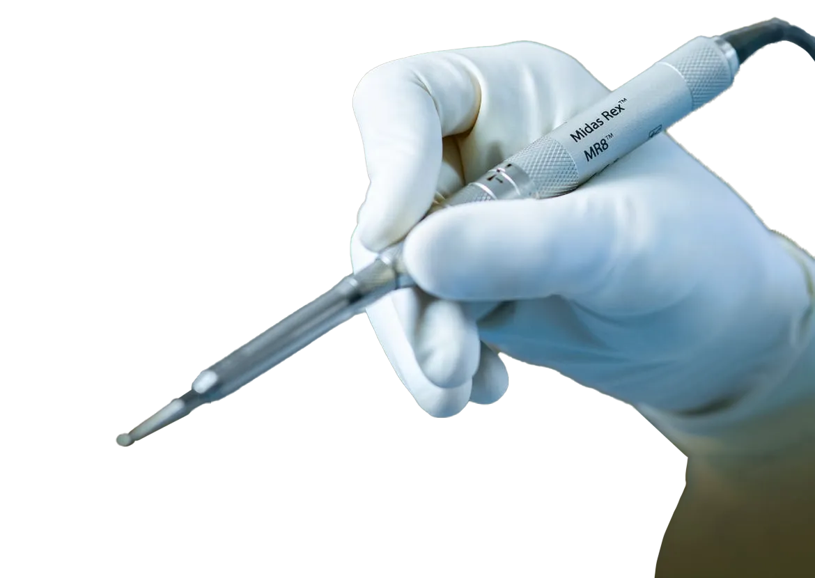 mano sosteniendo herramienta midas rex mr8